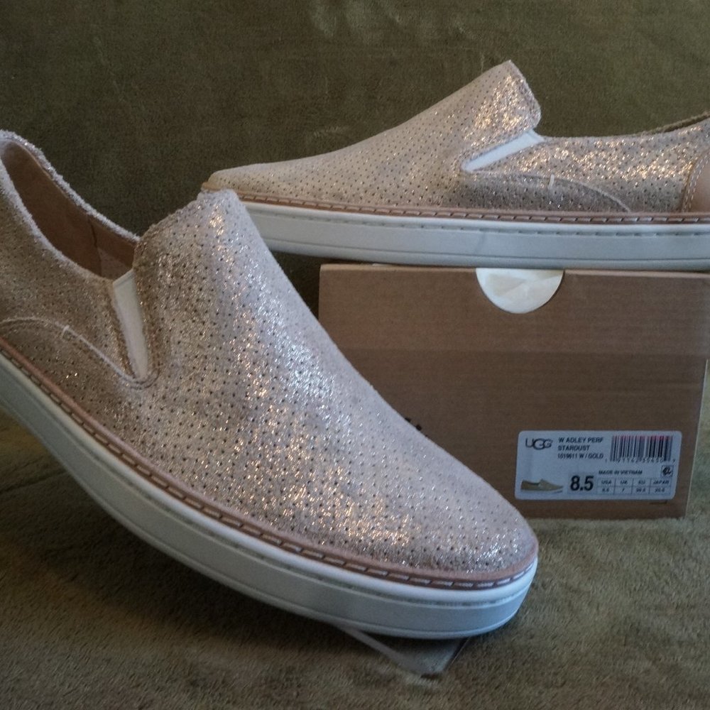 UGG - ADLEY PERF STARDUST SLIP-UP  "NEW IN BOX"